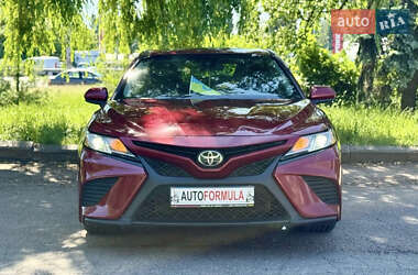 Седан Toyota Camry 2018 в 