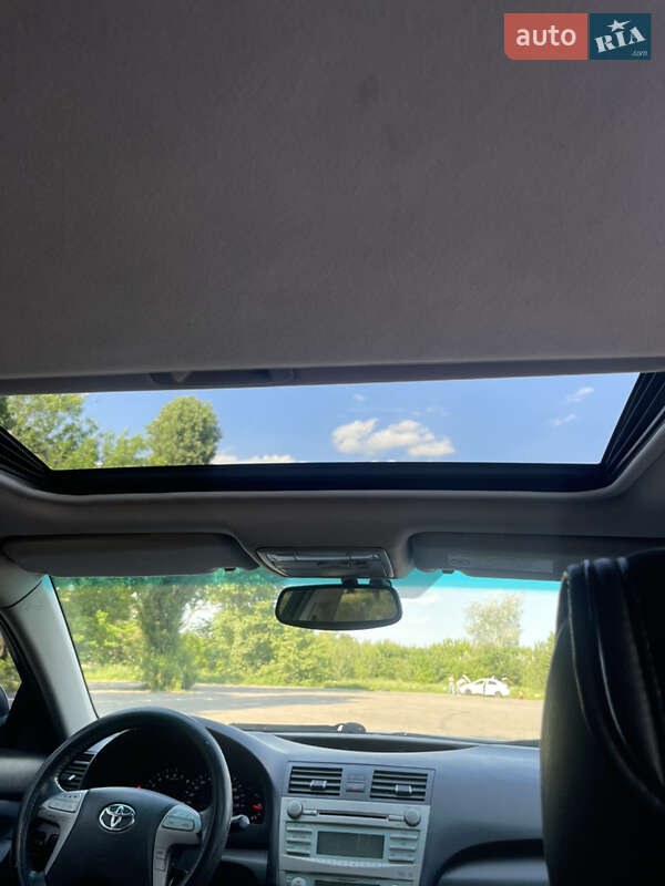 Седан Toyota Camry 2007 в Павлограде