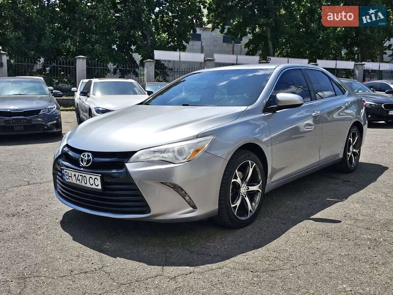 Toyota Camry 2016