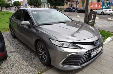 Седан Toyota Camry 2022 в 
