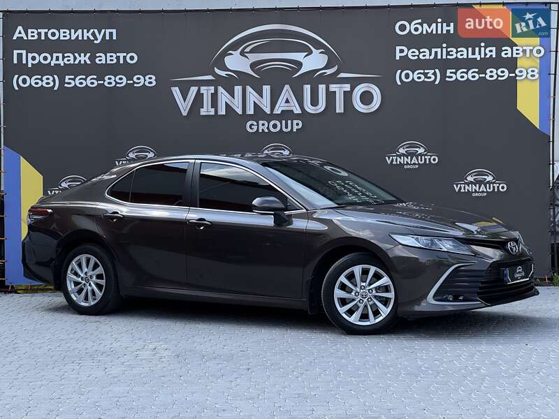 Toyota Camry 2021