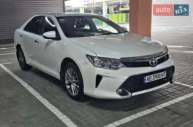 Седан Toyota Camry 2016 в Києві