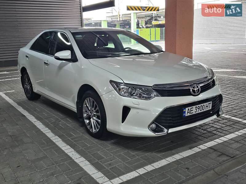 Toyota Camry 2016