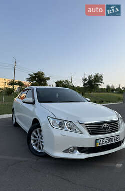 Седан Toyota Camry 2012 в Кривому Розі