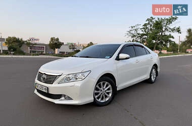 Седан Toyota Camry 2012 в 