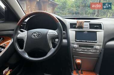 Седан Toyota Camry 2009 в 