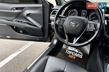 Седан Toyota Camry 2018 в 