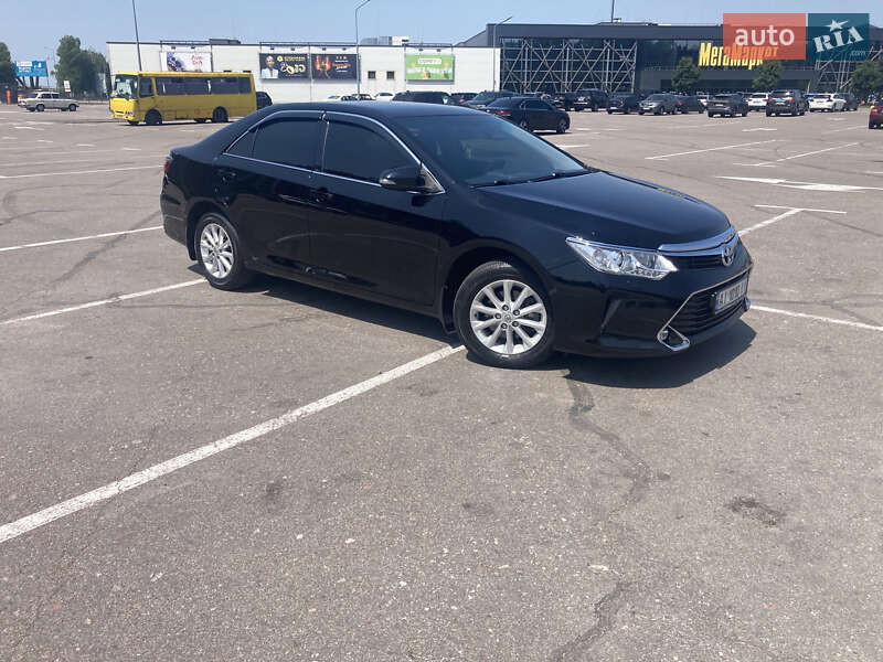 Toyota Camry 2017