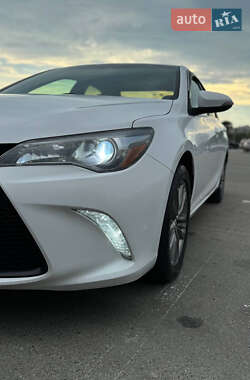Седан Toyota Camry 2016 в 