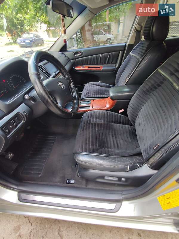 Седан Toyota Camry 2003 в Рені