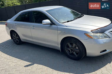 Седан Toyota Camry 2008 в Черновцах