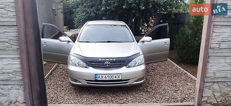 Седан Toyota Camry 2003 в Харькове