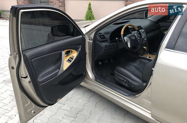 Седан Toyota Camry 2006 в 