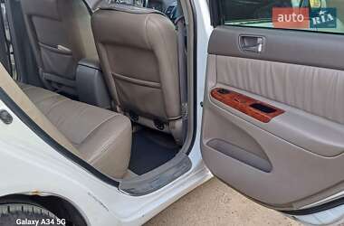 Седан Toyota Camry 2004 в 