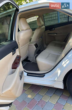 Седан Toyota Camry 2014 в 