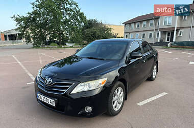 Седан Toyota Camry 2009 в Києві
