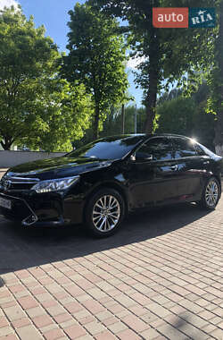 Седан Toyota Camry 2016 в Днепре