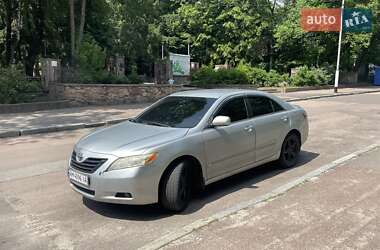 Седан Toyota Camry 2008 в Житомире