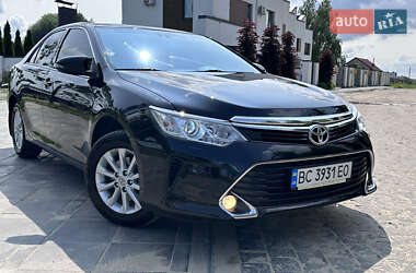 Седан Toyota Camry 2016 в 