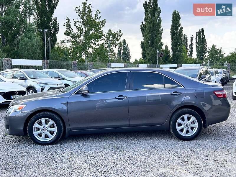Седан Toyota Camry 2010 в Одессе