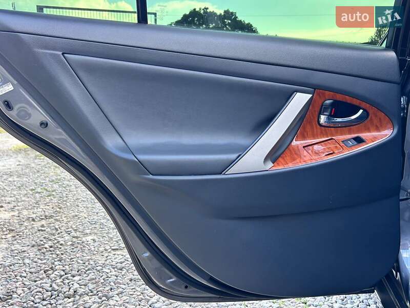 Седан Toyota Camry 2010 в Одессе