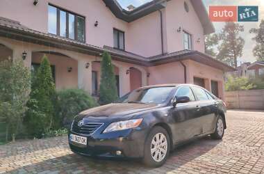 Седан Toyota Camry 2006 в Киеве