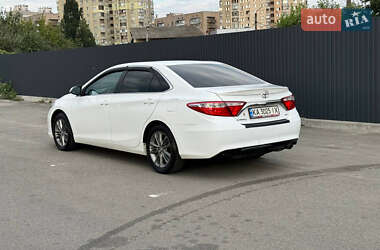 Седан Toyota Camry 2016 в 