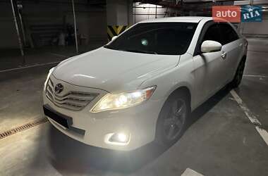 Седан Toyota Camry 2009 в 