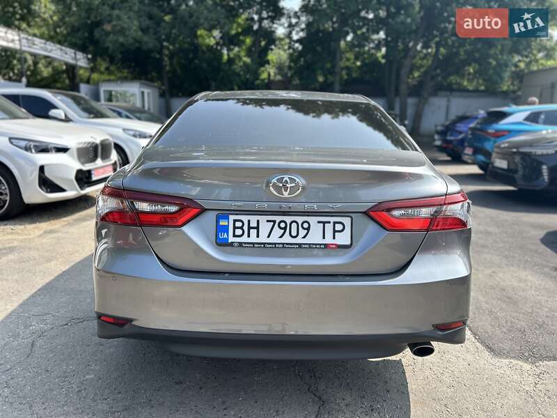 Седан Toyota Camry 2024 в Одесі
