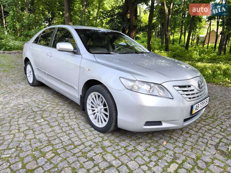 Седан Toyota Camry 2008 в Козятині