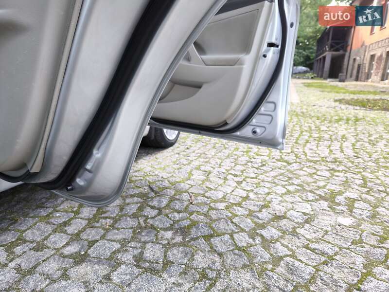 Седан Toyota Camry 2008 в Козятині