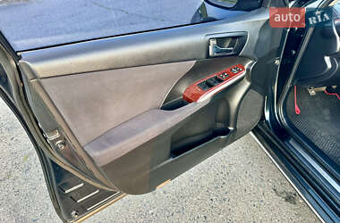 Седан Toyota Camry 2013 в 