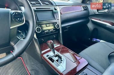Седан Toyota Camry 2013 в 