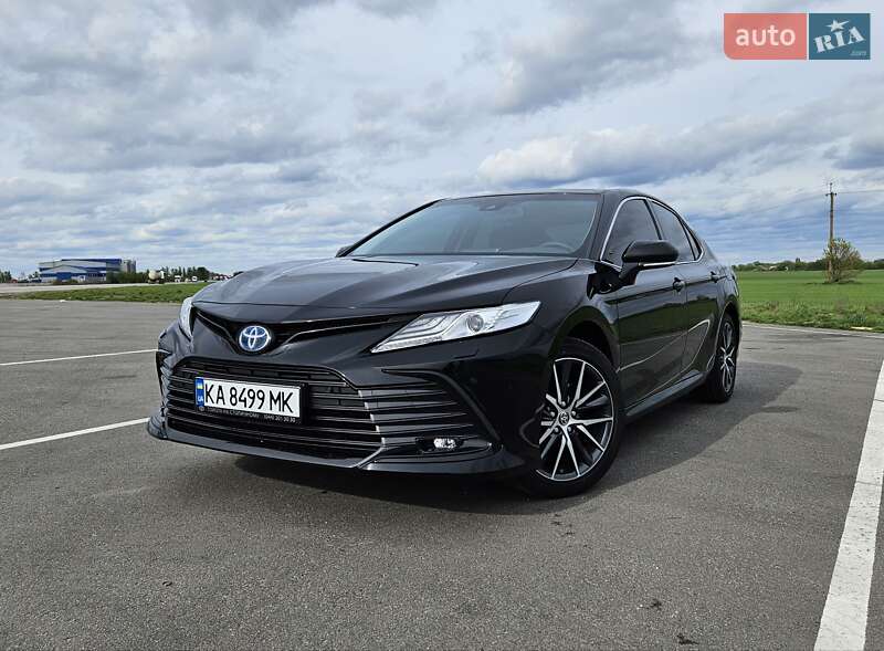 Toyota Camry 2023