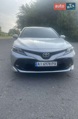 Седан Toyota Camry 2019 в Миронівці