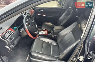 Седан Toyota Camry 2012 в 