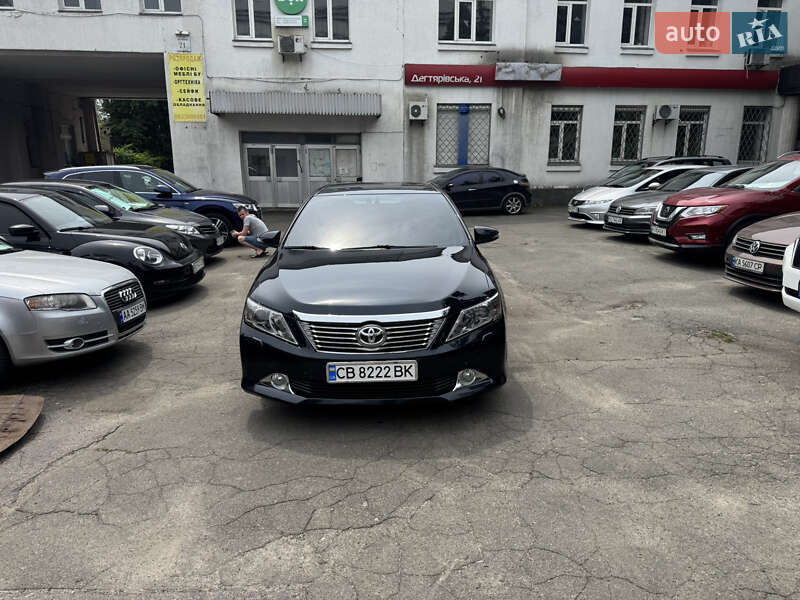 Седан Toyota Camry 2012 в 