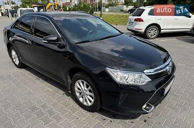 Седан Toyota Camry 2017 в 