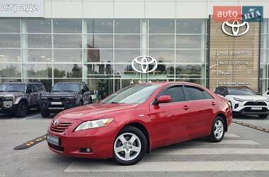 Седан Toyota Camry 2007 в Киеве