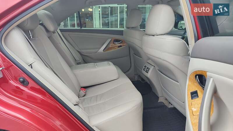 Седан Toyota Camry 2007 в Києві