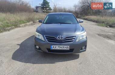 Седан Toyota Camry 2011 в Харькове