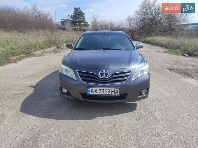 Toyota Camry 2010
