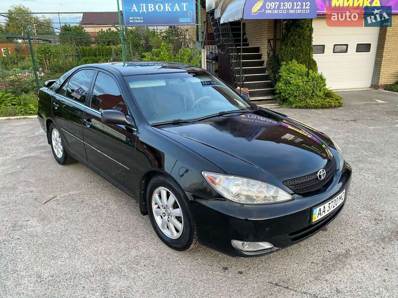 Toyota Camry 2004