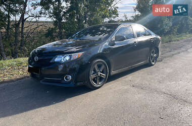 Седан Toyota Camry 2014 в Одессе