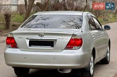Седан Toyota Camry 2006 в 