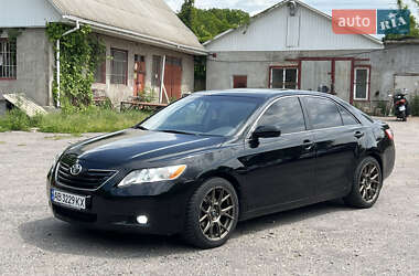 Седан Toyota Camry 2007 в Виннице