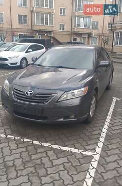 Седан Toyota Camry 2006 в Ужгороді