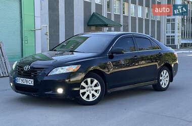 Седан Toyota Camry 2008 в Херсоне
