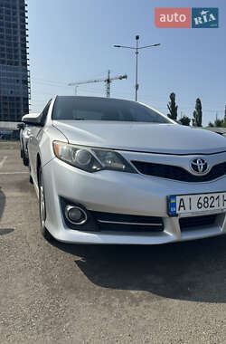 Седан Toyota Camry 2012 в 