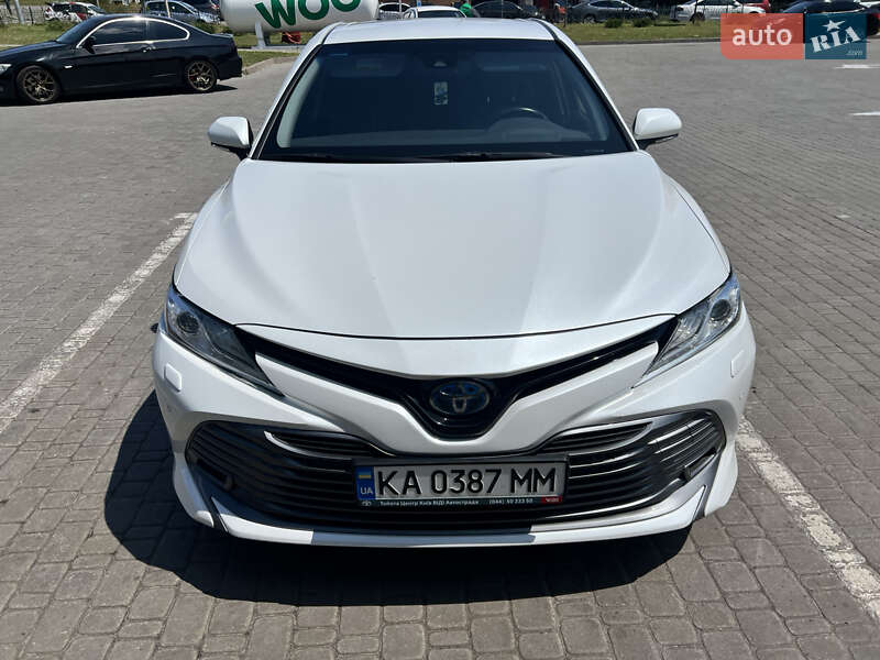 Toyota Camry 2020